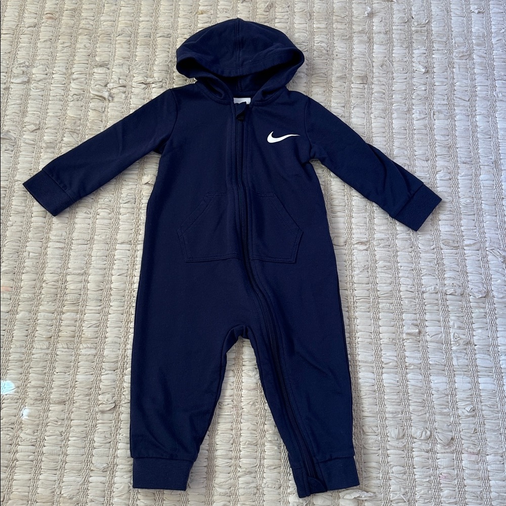 Nike zip up 12months